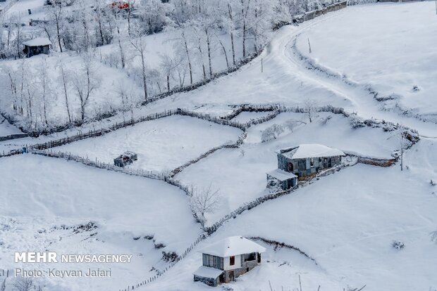 نانو ابزاری که از برف برق تولید می کند