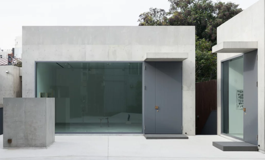 Nobuo araki combines Three Concrete Blocks Into ‘the Mass’ Museum Complex in Toky