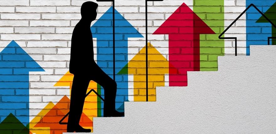 5 Leadership Styles and the One that Outperforms Them