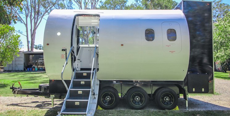 ساخت خانه با بدنه هواپیما