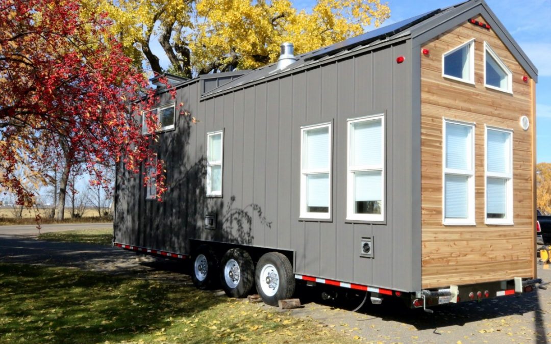 Canadian Tiny House Offers Solar-powered Small Living