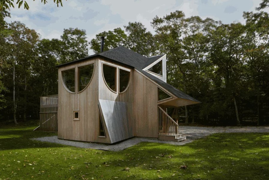 Quirky Midcentury House Restored to Original Glory