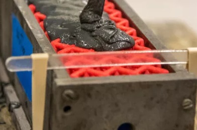 Low-carbon Concrete Stays Strong with Polymer Lattice Reinforcements