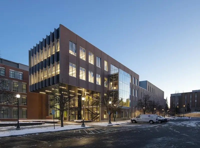 Prefab Concrete FacadeWashington State University’s new Plant Sciences Building opens