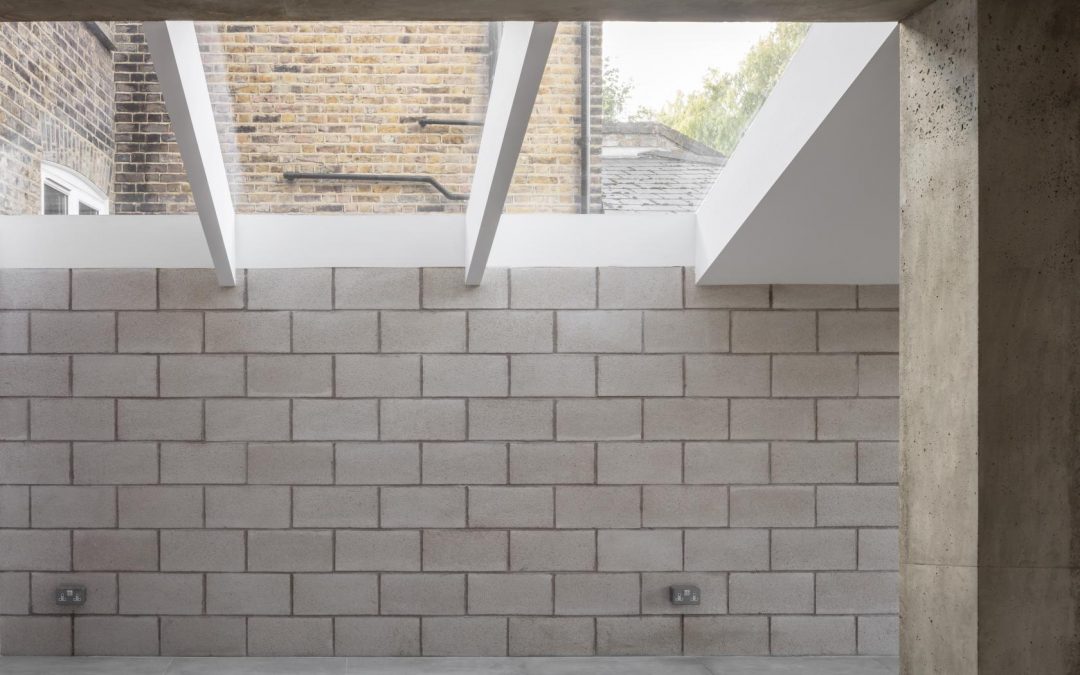 London’s Minimal House: East London House Extension is a Study in Raw Concrete