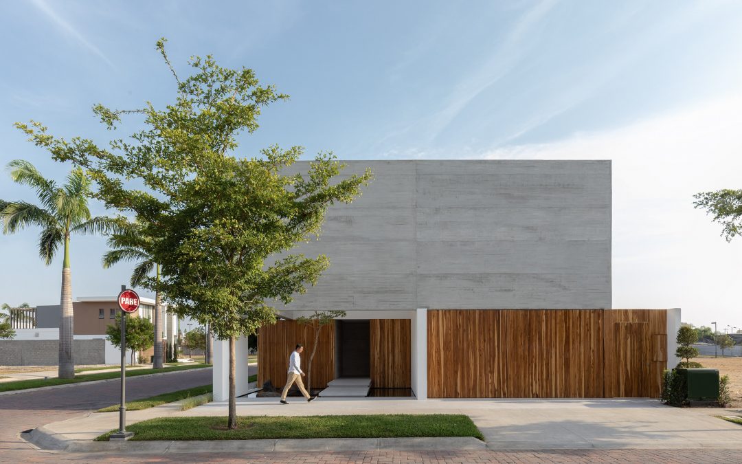 Concrete Home in Ecuador Features Double Facade