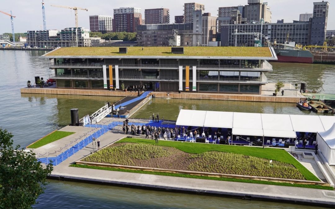 This Office is the World Largest Floating Office