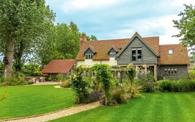 Concrete vs Clay Roof Tiles: Which is Right For You?