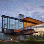 Amazing Houses With Moving Walls and Dynamic Facades in Canada