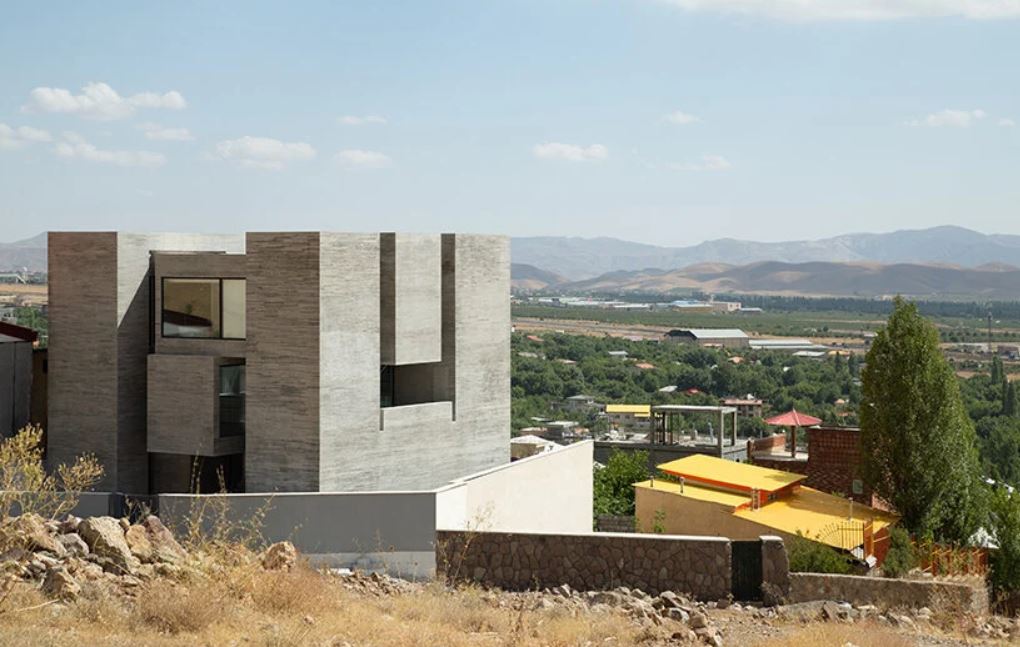 Monolithic House, Ayenevarzan, Built from Concrete in Iran