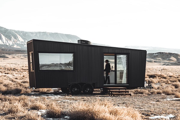 Quatro Tiny House Packs a lot of Flexibility Into a Small Package