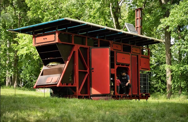 Quirky Shed Packs in Everything from Solar Power to a Chicken Coop