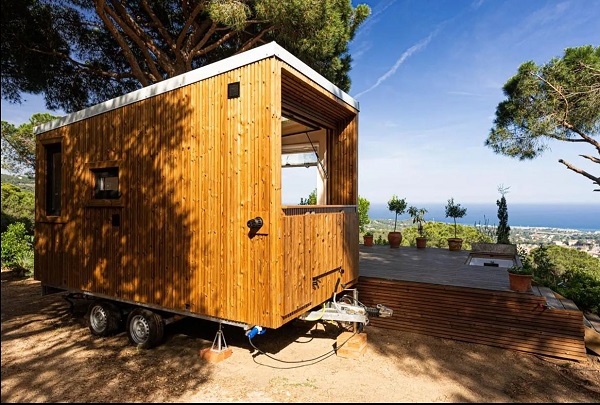 This Small Tiny House can be Shipped Worldwide