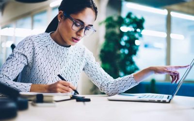 8 Ways to Become Both a Better Person and Leader