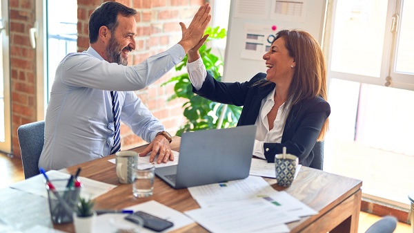 How to Promote Kindness in the Workplace and Build a Positive Culture